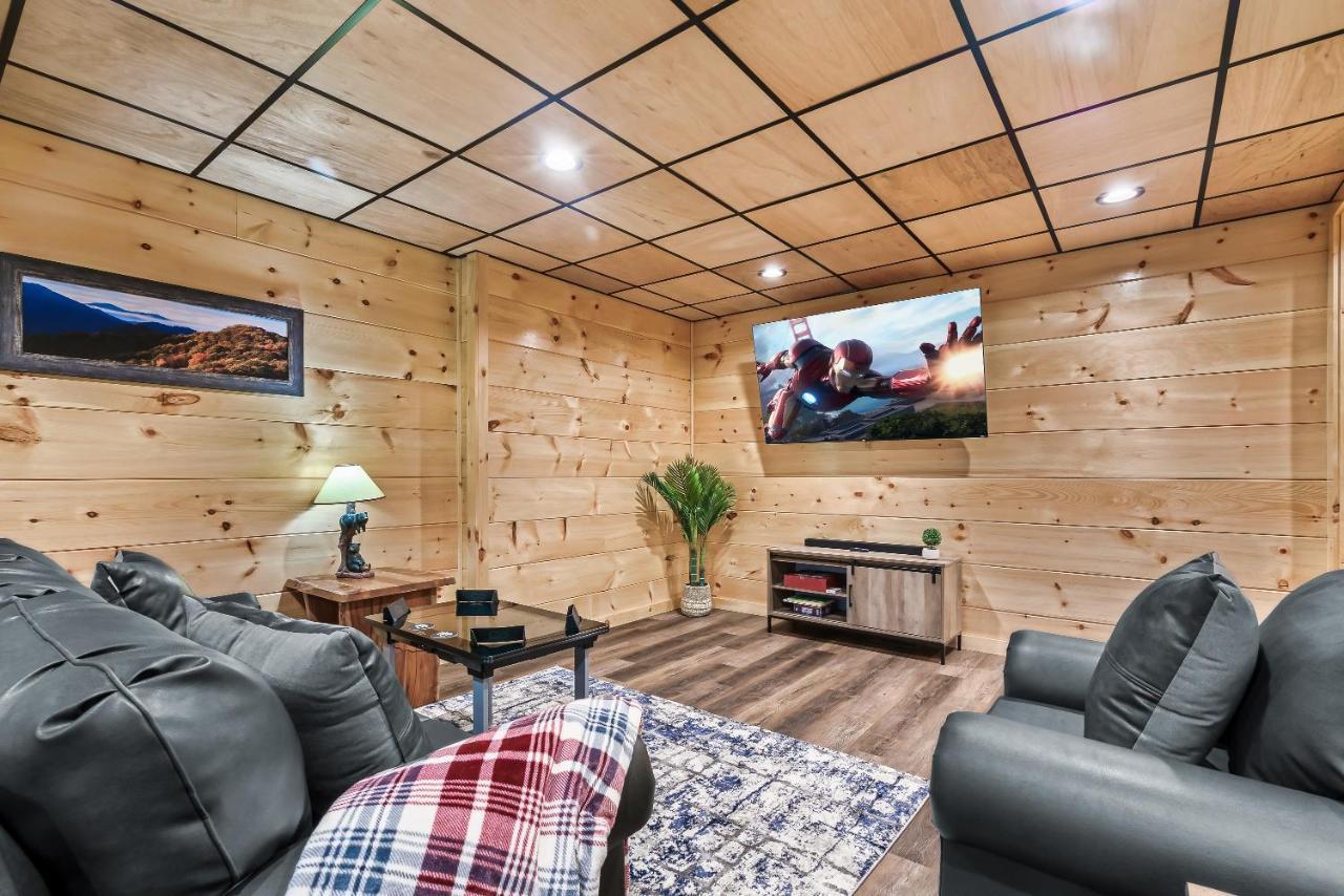 Mountains R Calling, Cozy Hideaway, King Beds, Hot-Tub, Arcade, Ev Ready Піджен-Фордж Екстер'єр фото