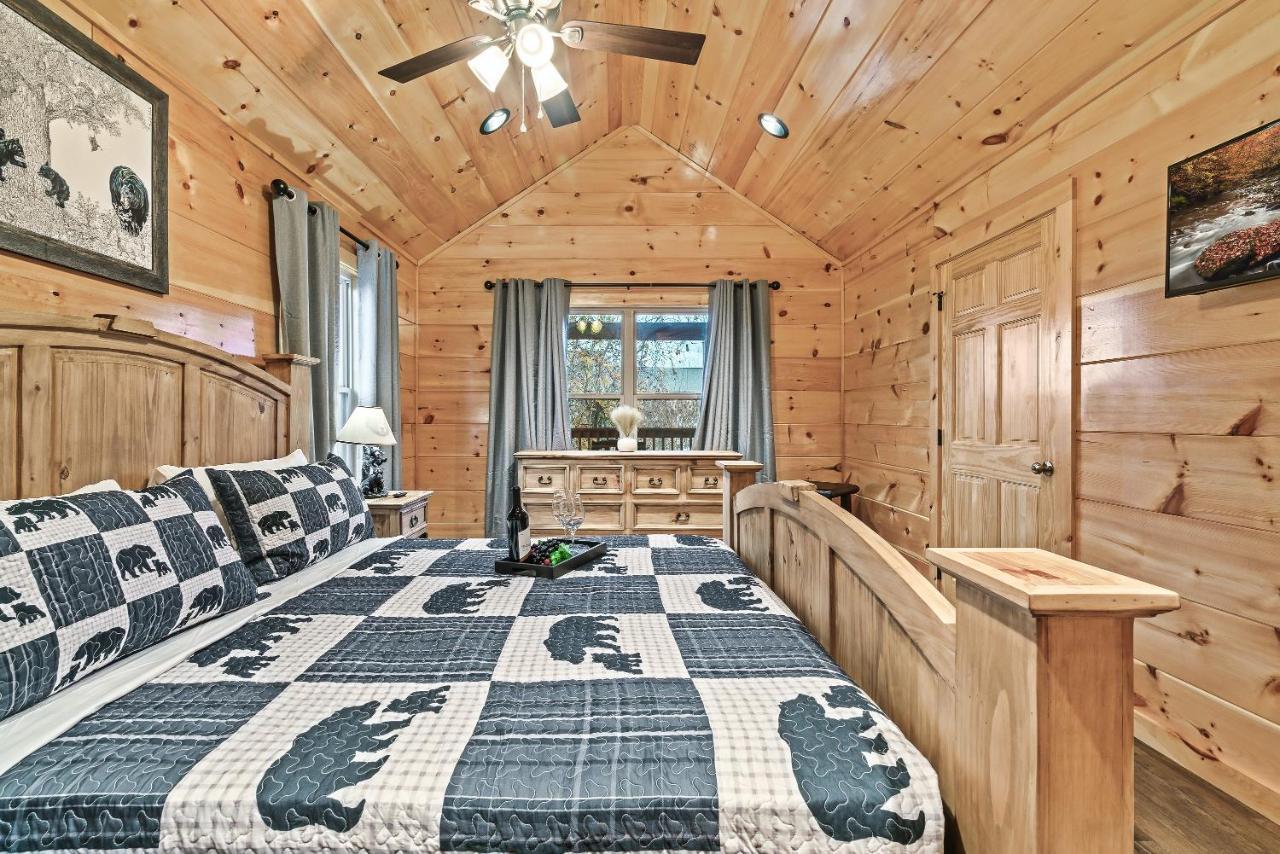 Mountains R Calling, Cozy Hideaway, King Beds, Hot-Tub, Arcade, Ev Ready Піджен-Фордж Екстер'єр фото